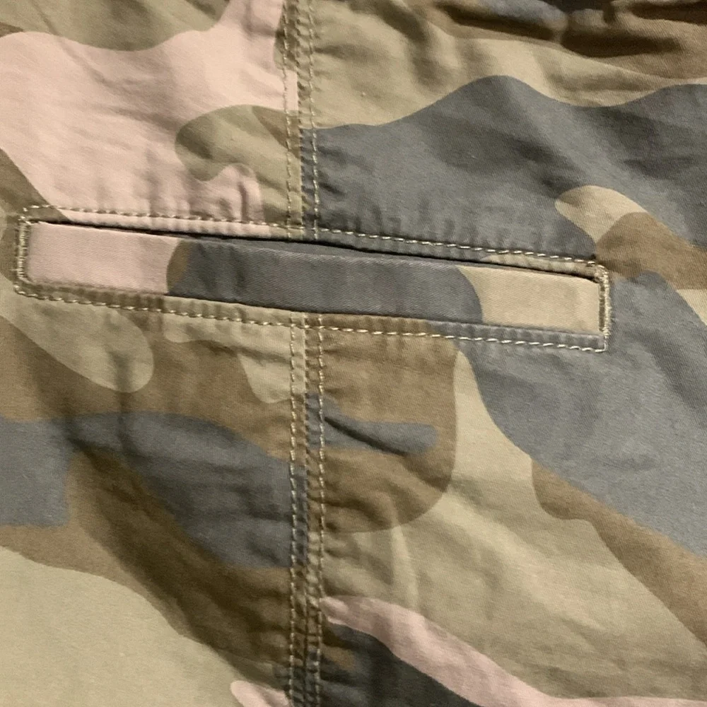 🤎💚Camo Shorts💚🤎 - Picture 5 of 10
